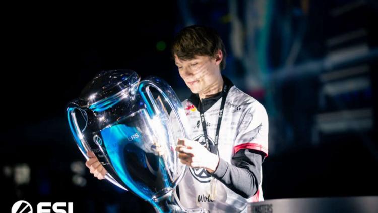 Serral blev vinderen af IEM Katowice 2022 til StarCraft II