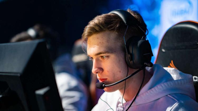 WolfY bliver den nye snigskytte Fnatic Rising