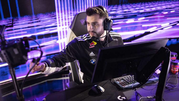 mixwell nåede til enighed om at flytte til Team Heretics