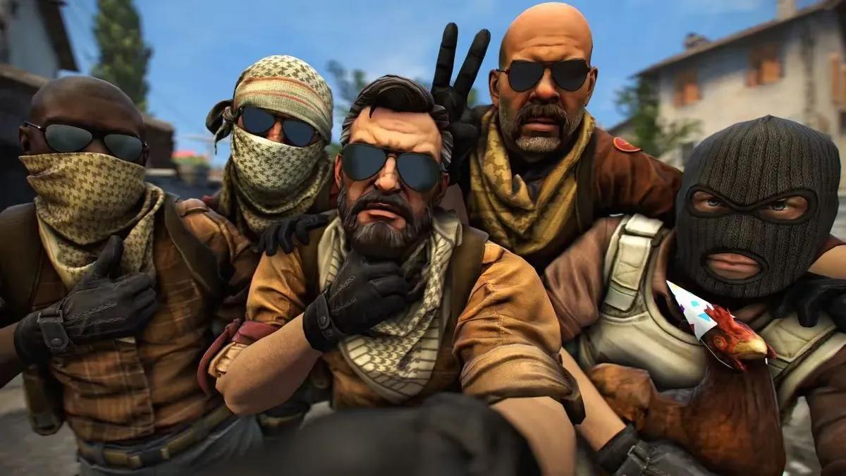 Sådan skifter du våbenhånd i Counter-Strike 2