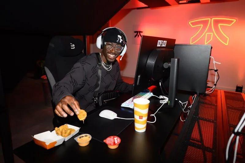 Fnatic og McDonald's UK lancerer et fyrigt partnerskab med McSpicy® og Frank's RedHot®.