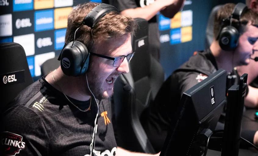 smooya slutter sig til NiP som stand-in for Fragadelphia Fragville 2025
