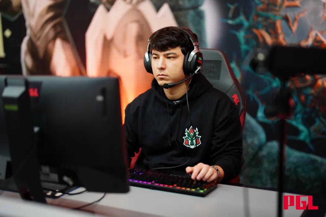 SoNNeikO samler nyt Dota 2-hold: Team Te