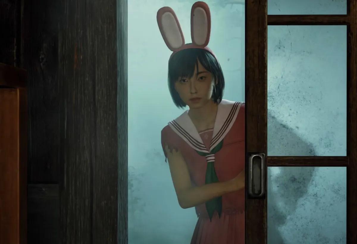 Silent Hill f Pink Rabbit-kostume giver nostalgisk lindring midt i rædslen