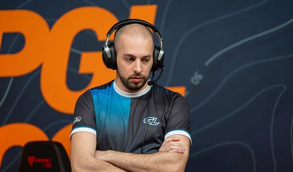 ashhh træder tilbage fra sin rolle som GamerLegion-træner på grund af udbrændthed