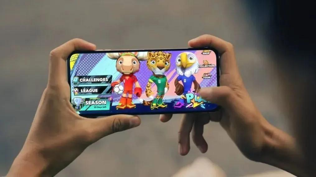 Motorola bliver officiel smartphone-partner for FIFA Heroes