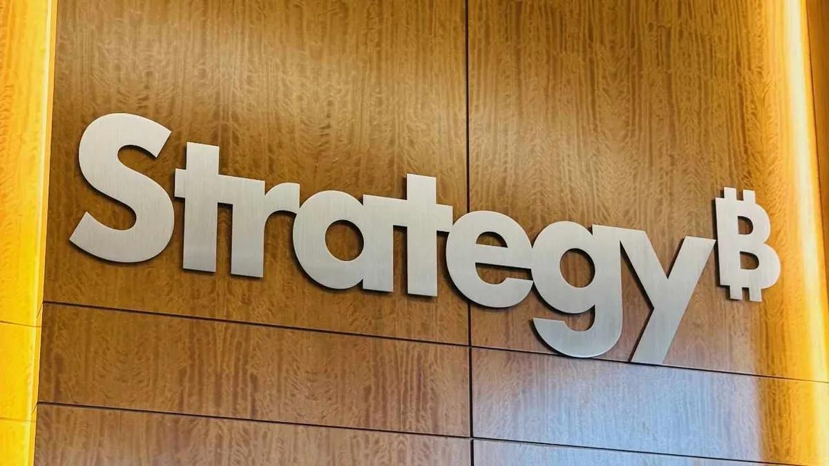 Strategi signalerer potentielt delvist BTC-salg for at finansiere udbytte efter rekordtab på 12,54 milliarder dollars i 1. kvartal