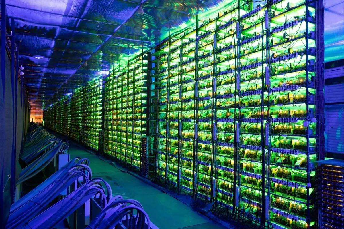 Bitcoin-minere under pres, da produktionsomkostningerne stiger over markedsprisen, hvilket tvinger til konsolidering i hele branchen