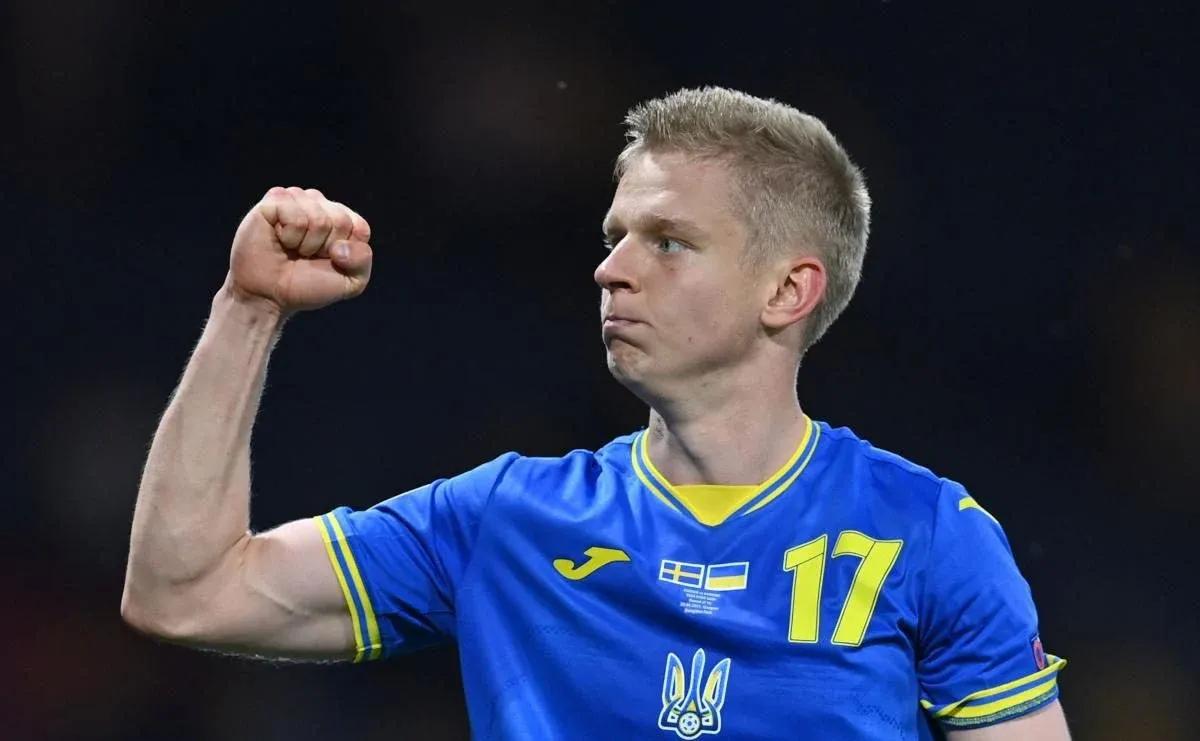 Oleksandr Zinchenko skiller officielt veje med passion UA