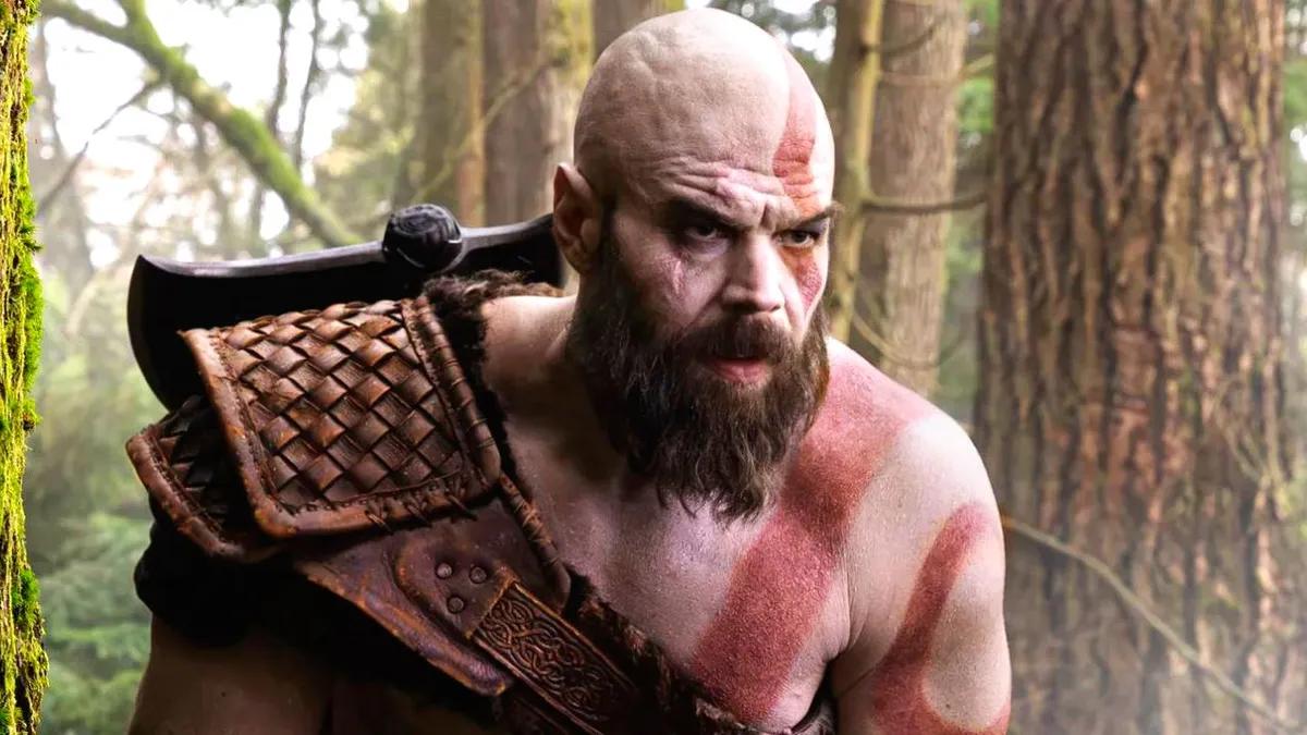 Amazon skal finde en ny skuespiller til rollen som Kratos i tv-serien »God of War« efter Ryan Hursts skade