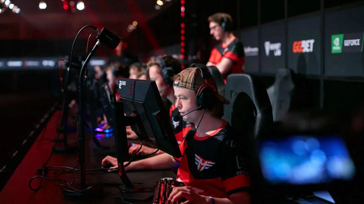 b0 RUP forlod MAD Lions og blev en gratis agent