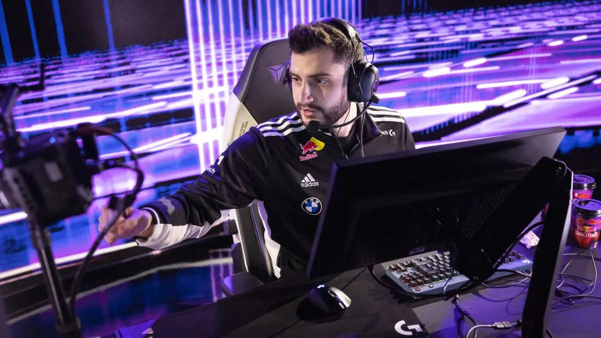 mixwell nåede til enighed om at flytte til Team Heretics