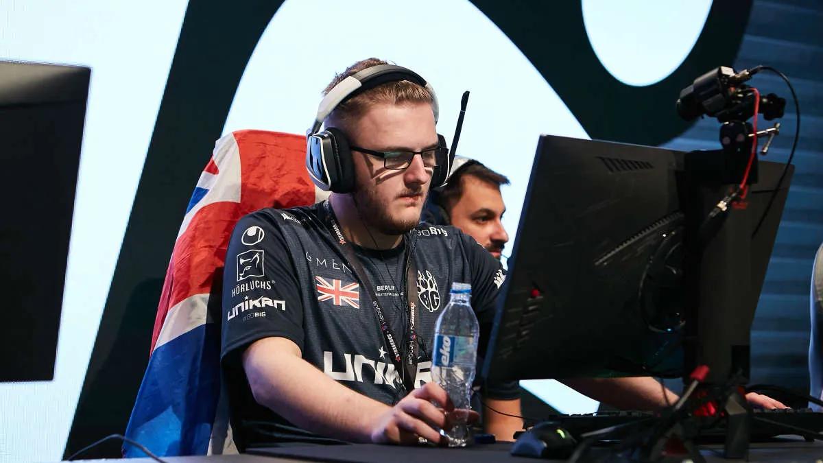 smooya afslørede sin løn, mens han spillede for BIG og fnatic