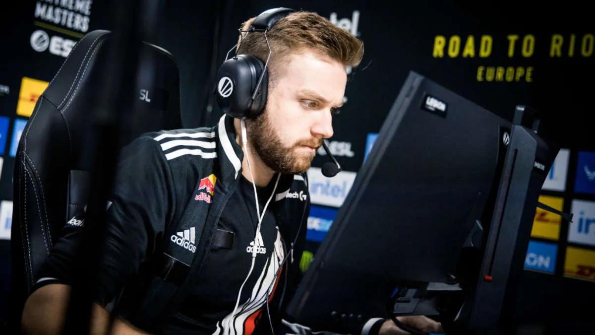 NiKo er den bedste entry fragger i 2022