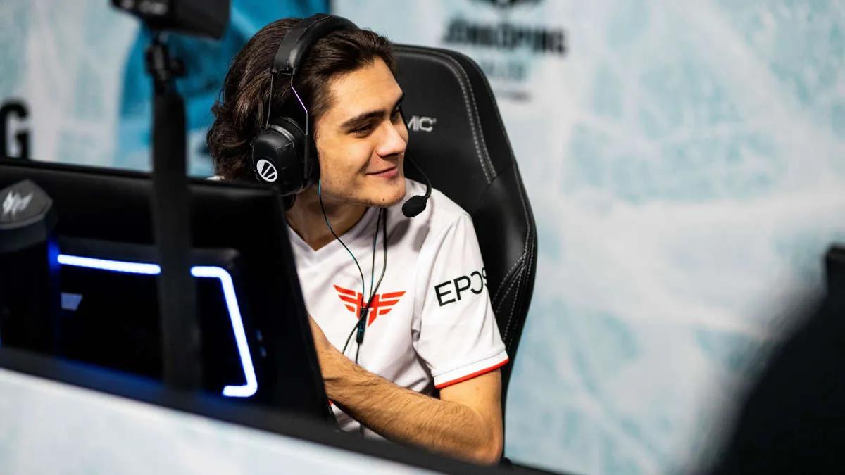 Meloo forlader startopstillingen Heroic til Rainbow Six