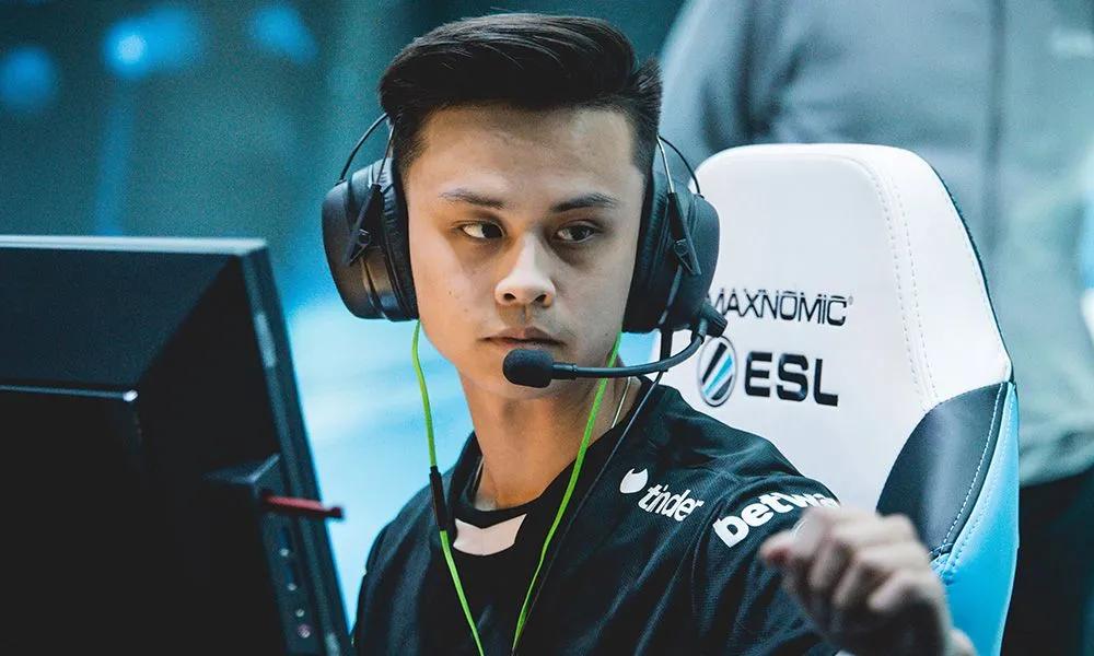 CS2-skandale: Stewie2k beskyldt for at have snydt en spiller for penge og sjældne skins