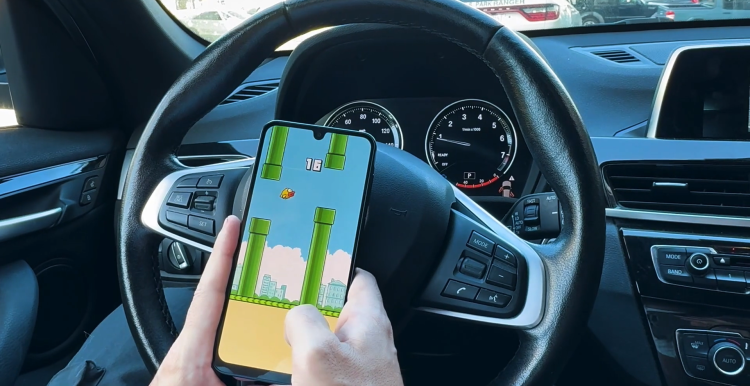 Flappy Bird er tilbage på Android — minus kryptoen, plus Chaos 3